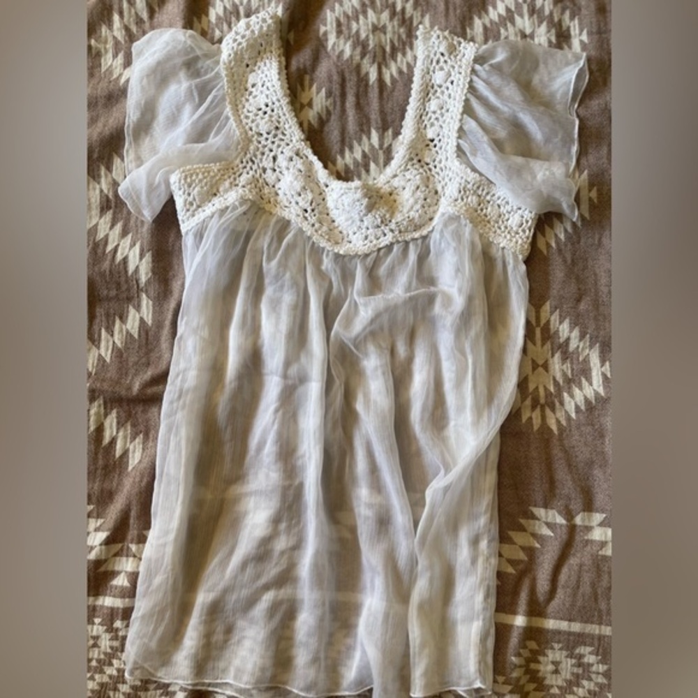 Solitaire White Lace Sheer top